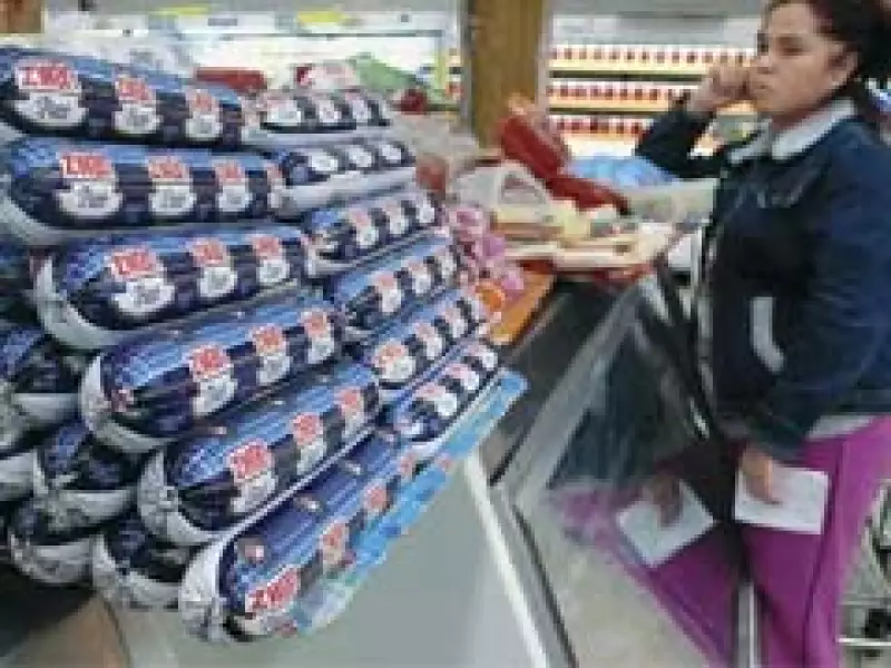 La gente tiene miedo de que cierren las tiendas por la influenza (Foto: Archivo)