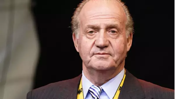 A través de este discurso, el rey de España comunicó su decisión de abdicar en favor de su hijo Felipe, príncipe de Asturias.