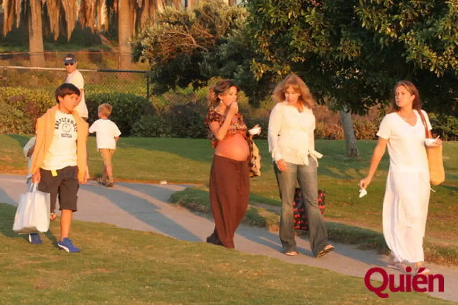 Issabela Camil, Alejandro Zavala Camil, Kali Camil, Tony Camil