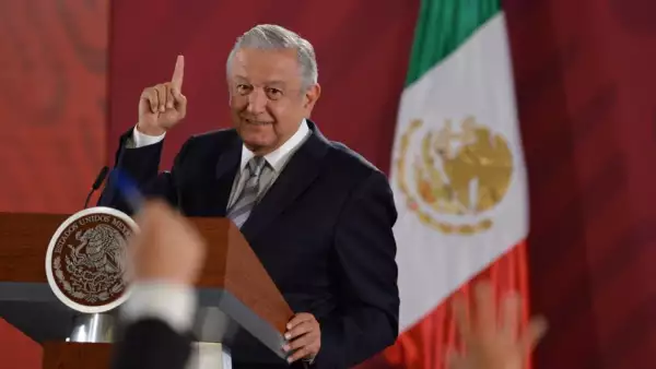 AMLO PEF.jpg
