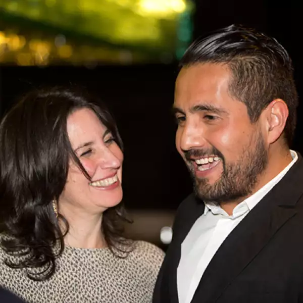 Debirah Holtz,Gildo Medina