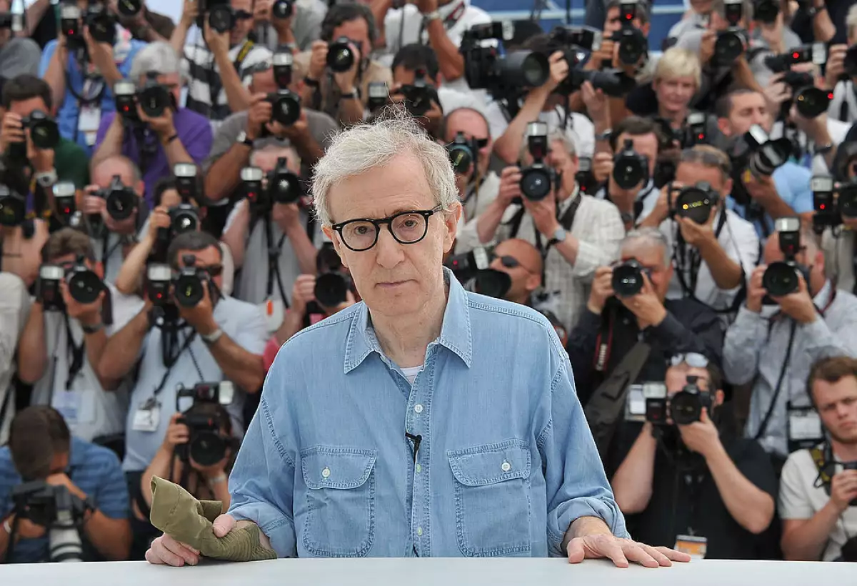 Midnight In Paris Photocall - 64th Annual Cannes Film Festival