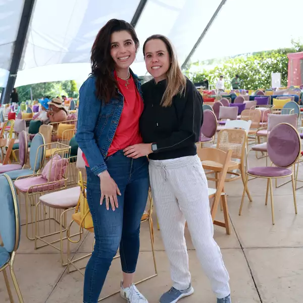 Mariely Cornejo y Claudia Gutiérrez 