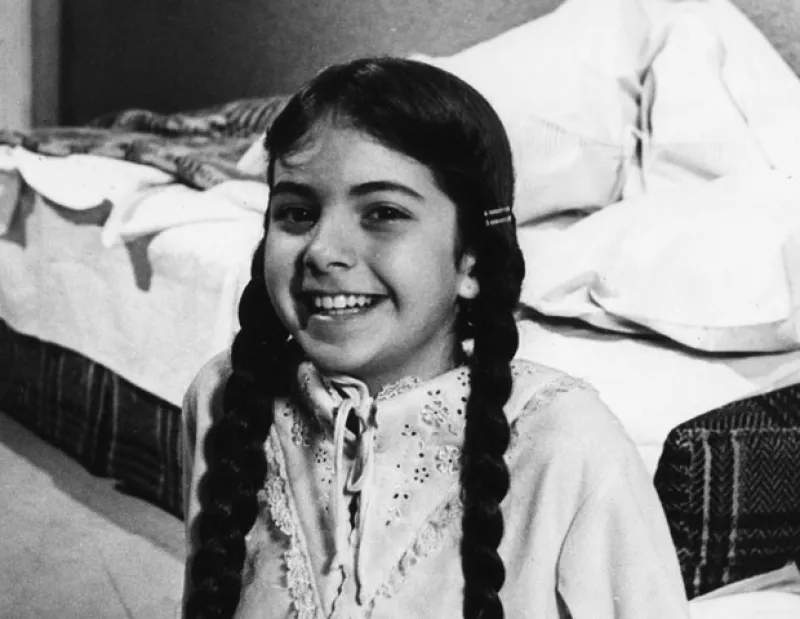 La `novia de México´ se convirtió en trending topic al celebrar 33 años de trayectoria artística. Por ello un recuento de sus personajes desde su primer protagónico hasta ahora.