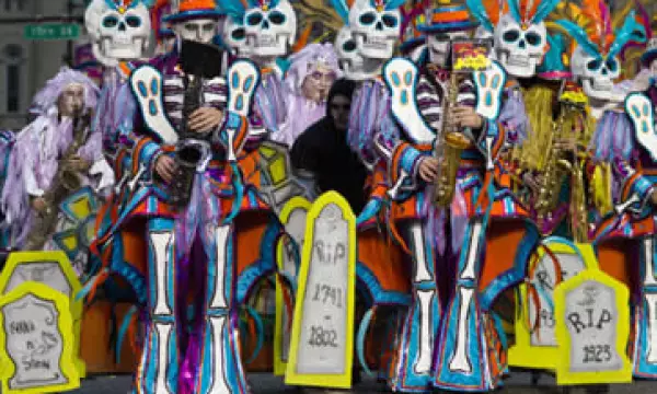 La Profeco recomienda reportar abusos en sus cuentas de Facebook y Twitter. (Foto: Getty Images)