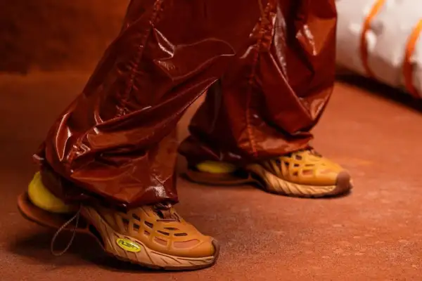 lacoste tenis Lacoste AG-LT Pro.png