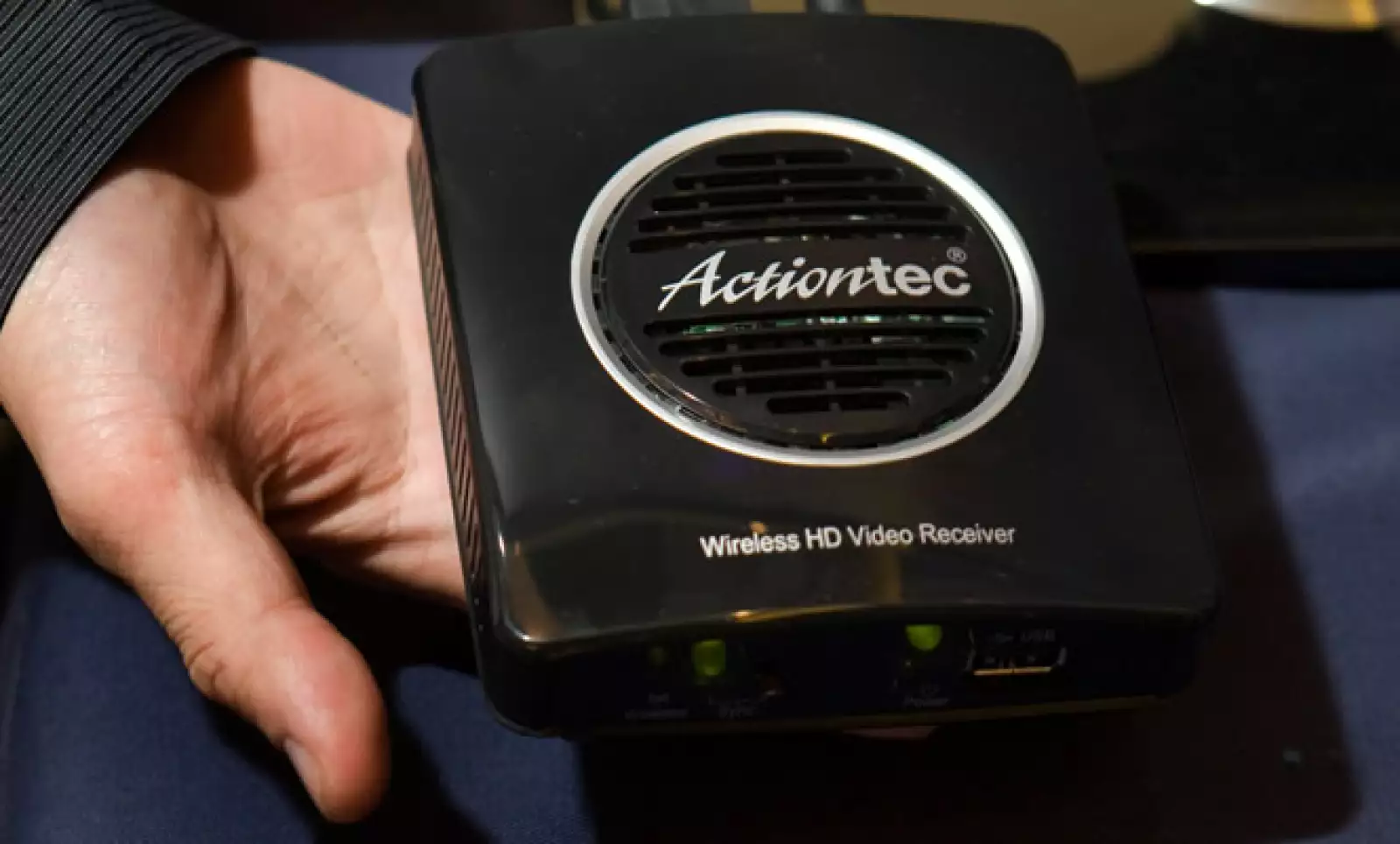 El ActionTec permite enviar de forma inalámbrica video en alta definición o HD a varios televisores en el hogar.