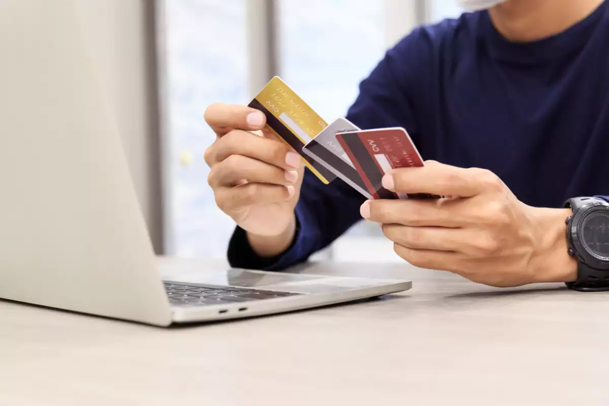 ¿Tarjeta de crédito de una Sofipo o de banco? Estas son sus diferencias
