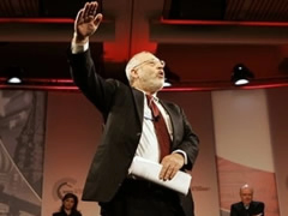 Joseph Stiglitz calificó de robo el plan contra los activos tóxicos bancarios. (Foto: Archivo)