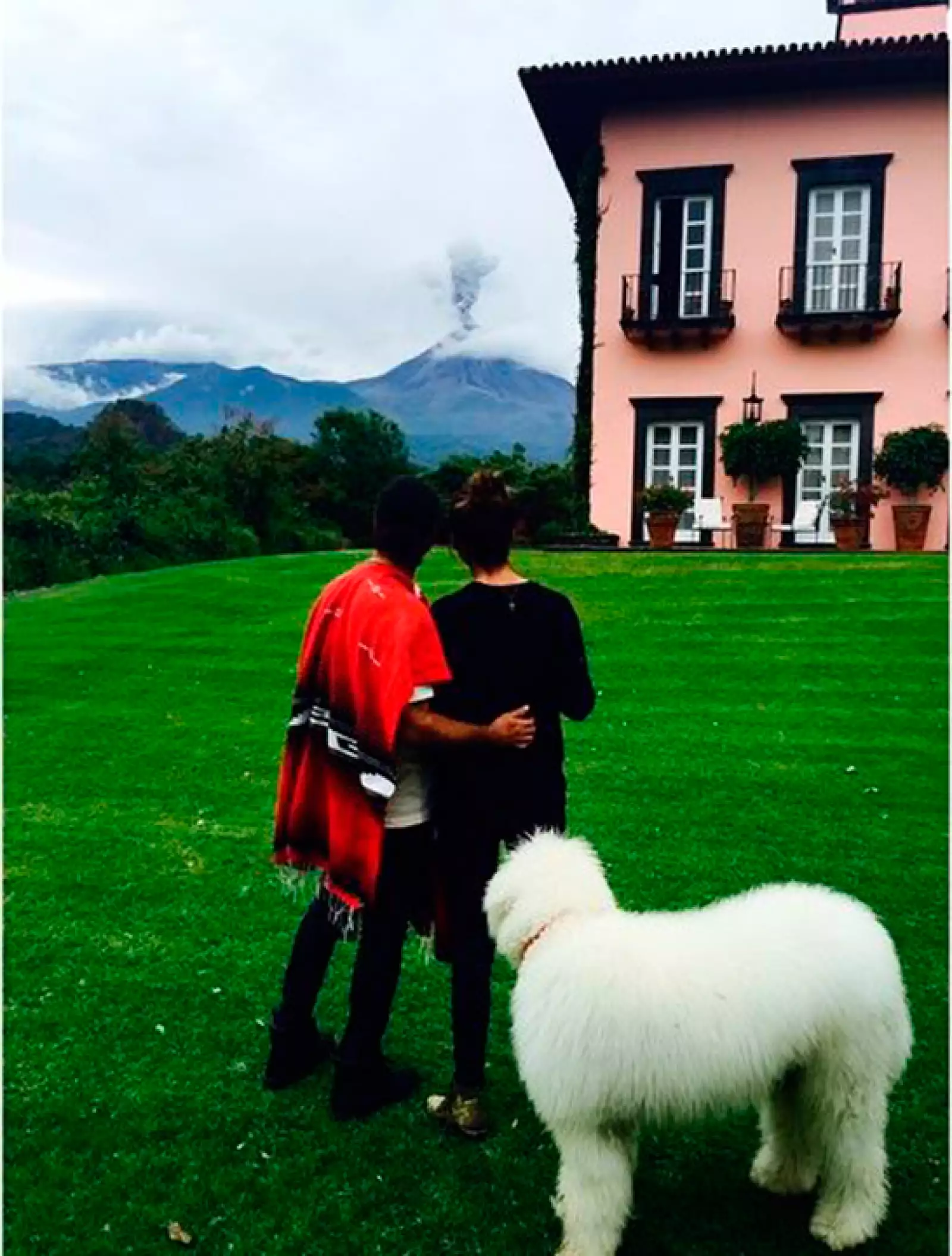 Además de ser una pareja con gran estilo, son amantes de los perros.