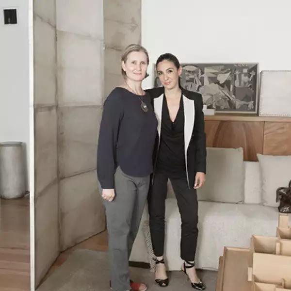 Ana Elena Mallet,Gabriela Lobo