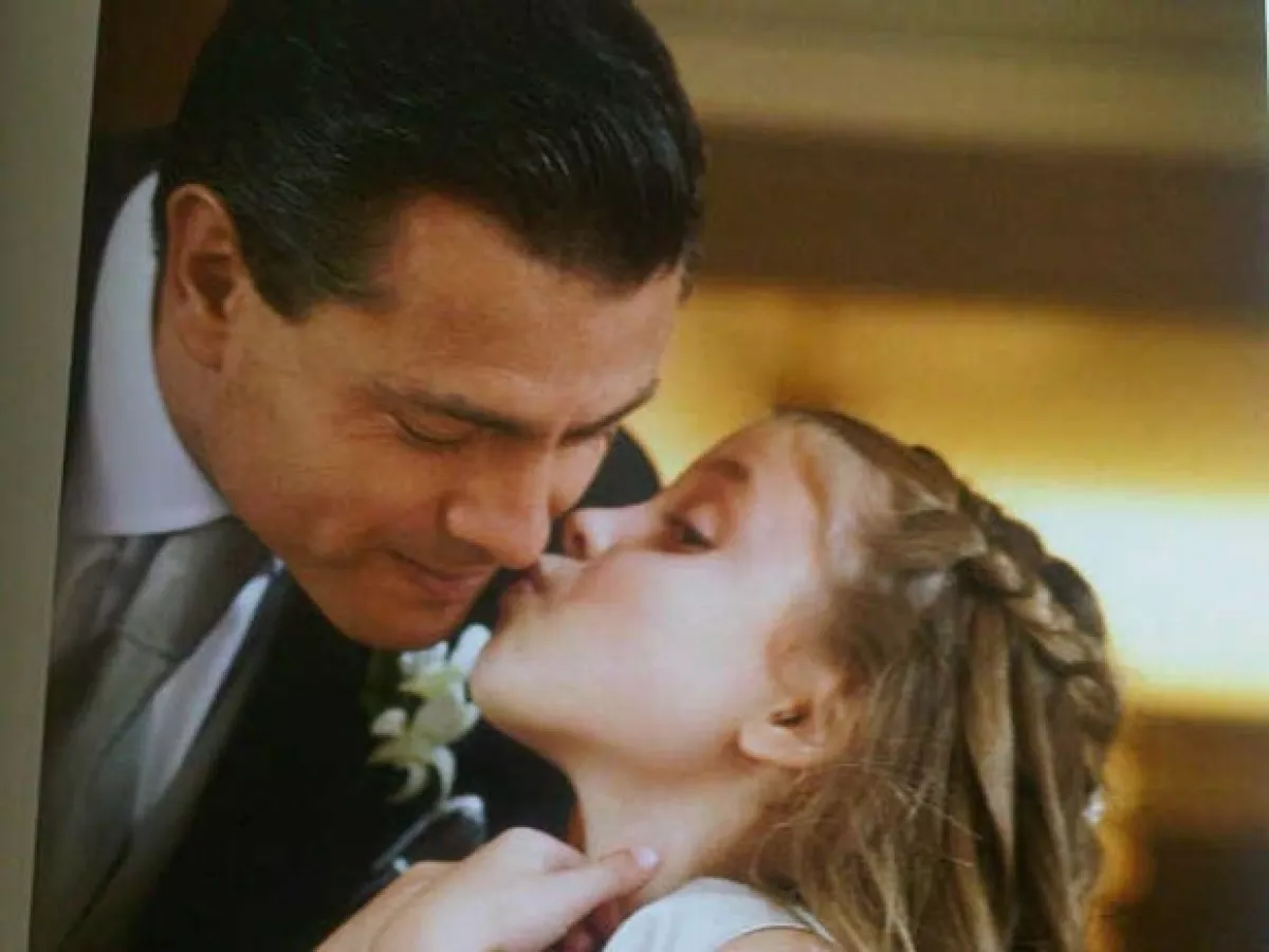 Regina considera a Peña Nieto su segundo papá.