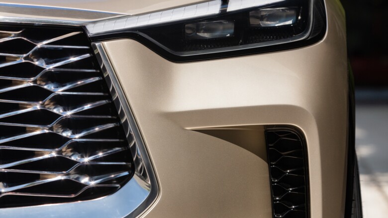 7757 - QX60 Monograph - ext detail - 2mb.jpg