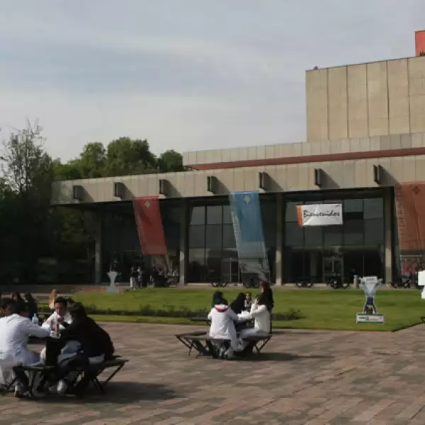 Regreso a Clases, Universidad Anahuac.