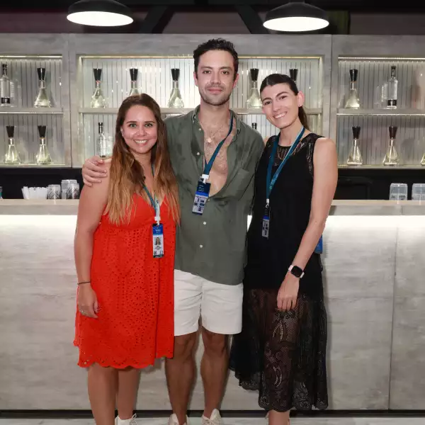Emilia Castro, Pato Garay Lebrija y Carlota Muriel 
