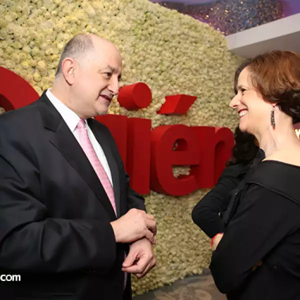 Roy Campos y Denisse Dresser