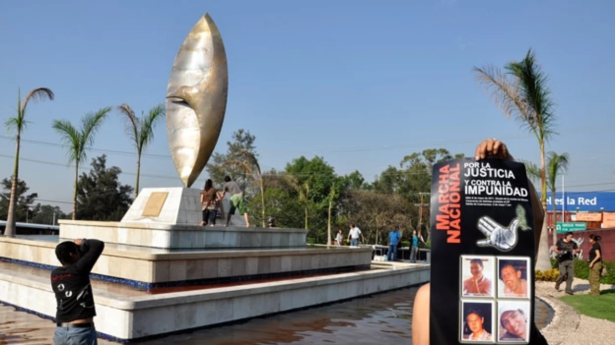 javier sicilia protesta paloma de la paz