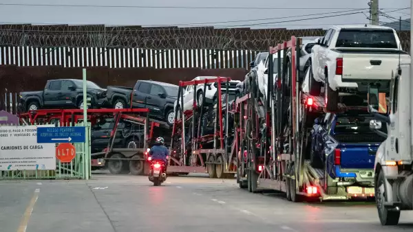 El nuevo requisito de EU para autos importados que añade complejidad a la industria