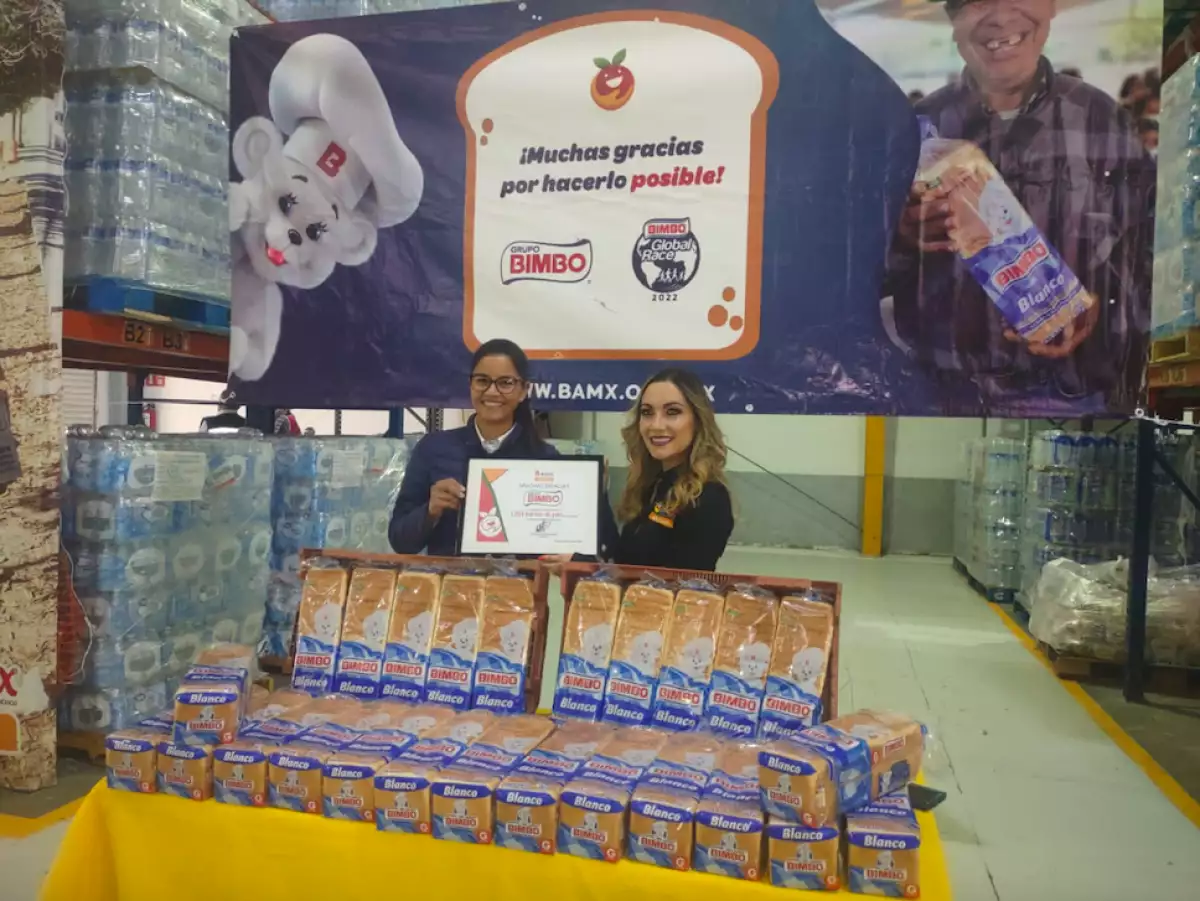 En total se entregaron más de 162,300 paquetes de Pan Blanco Bimbo.