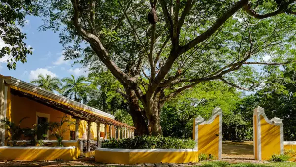 Life and Style Xcanatún 3.jpg