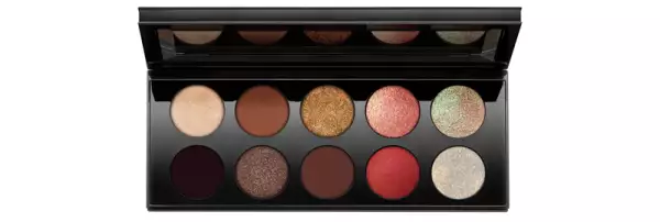 PAT MCGRATH LABS-highlighter-iluminador-maquillaje-sombras-parpados-lipstick-lip look-labios-look-makeup-tiktok.jpg