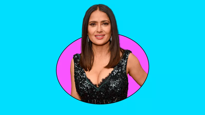 Salma Hayek afirma que no dejará de publicar fotos en bikini