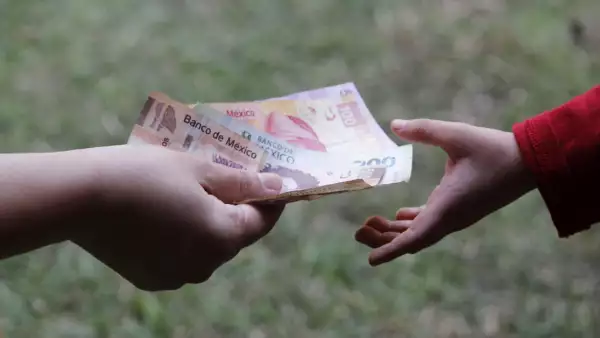 ¿Qué estudiantes de la beca Rita Cetina para primaria pueden recibir hasta 7,500 pesos?