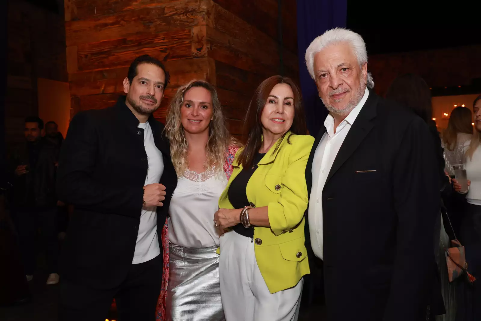 Francisco y Tere Ávila  con  Miriam y Moisés Anzarut