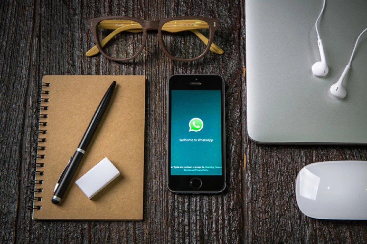 WhatsApp