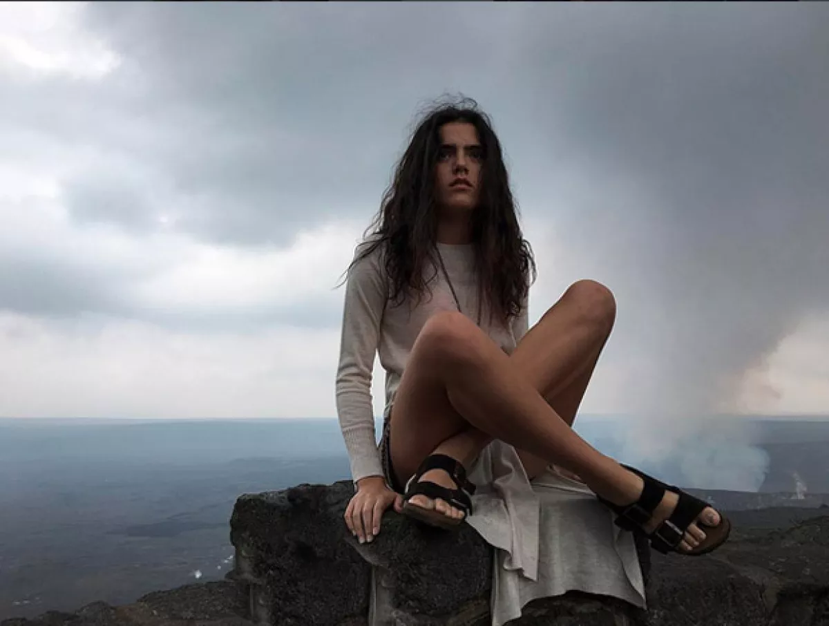 Las gemelas escalaron un volcán.