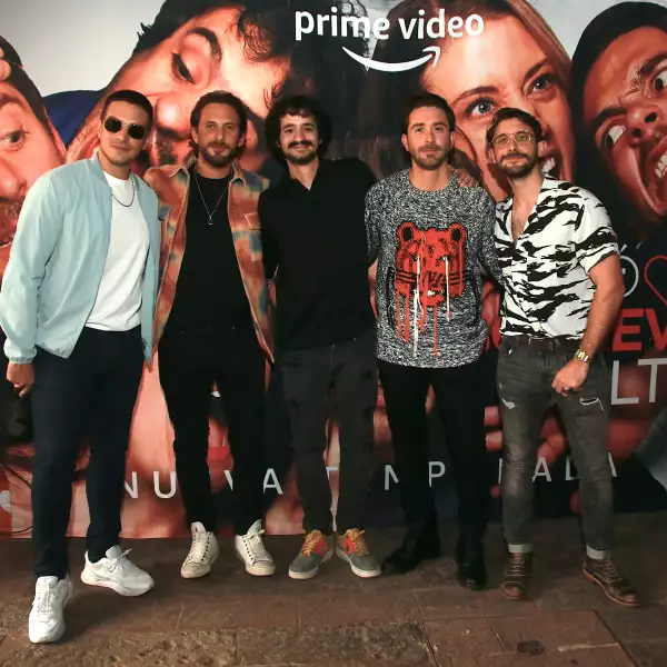 PREMIER COMO SOBREVIVIR SOLTERO