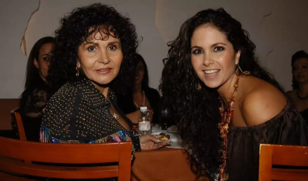 Lucero León y su hija Lucero.