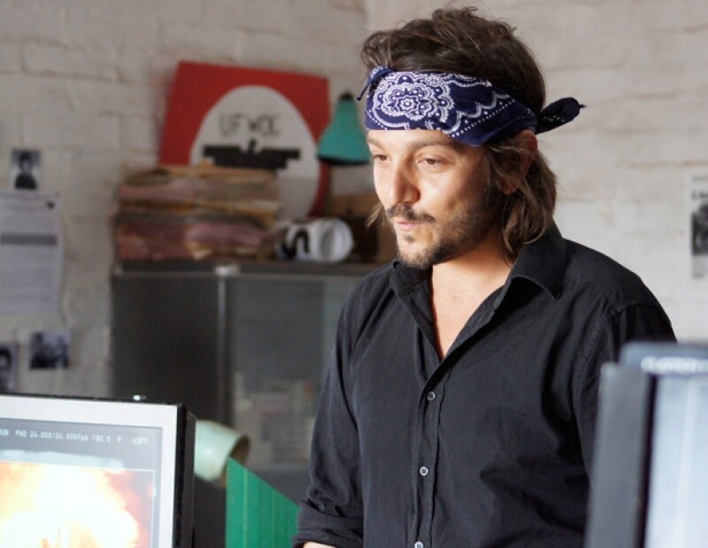 Diego Luna nuevamente en su faceta de director de cine.