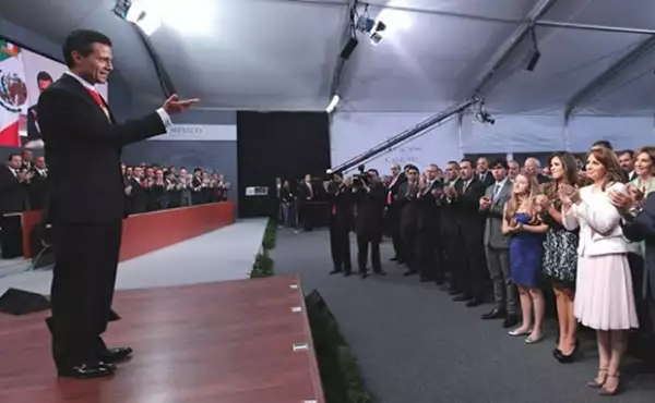 Angélica Rivera en el primer Informe Presidencial