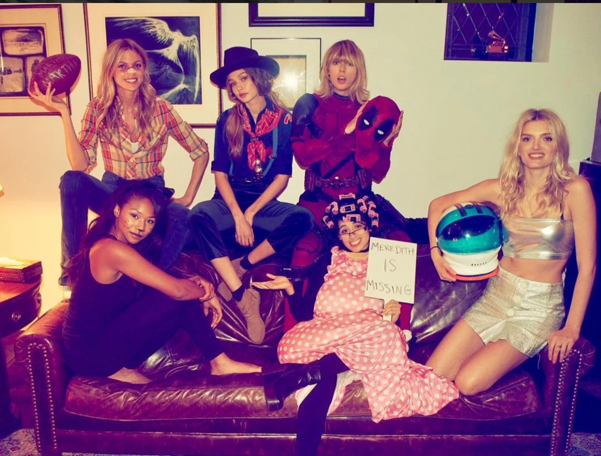 Taylor y su squad en Halloween