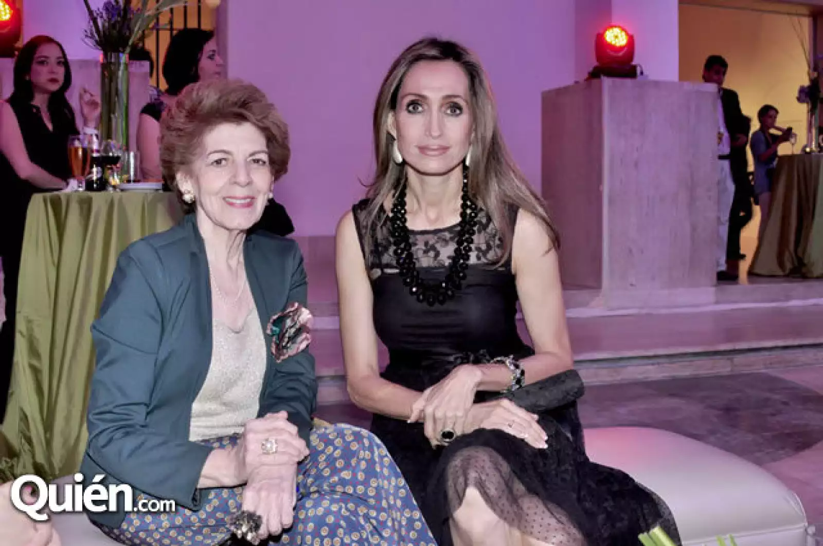 Anita Brunell de González y Alexandra Castro