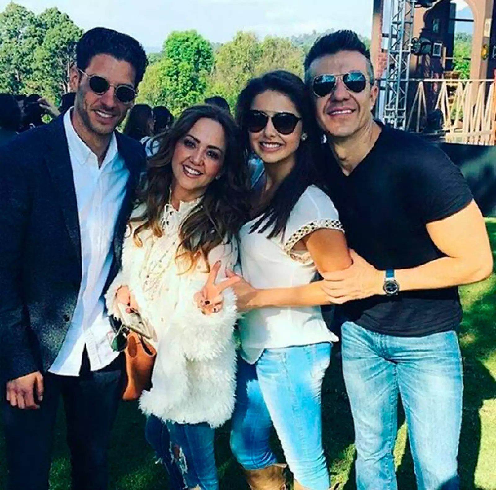 Erik Elías, Andrea Legarreta, Michelle Renaud y muchos más fueron parte de este inolvidable festejo.