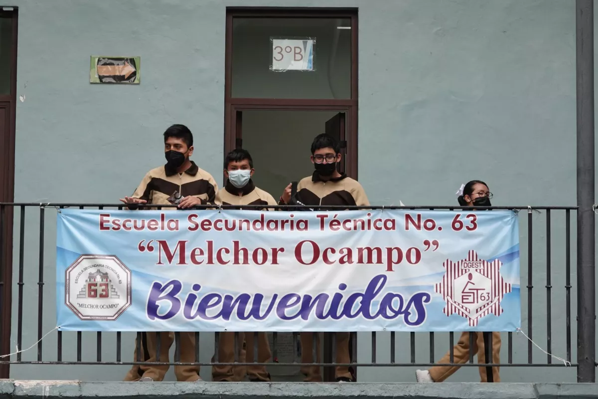 como-hacer-cambio-escuela-2023