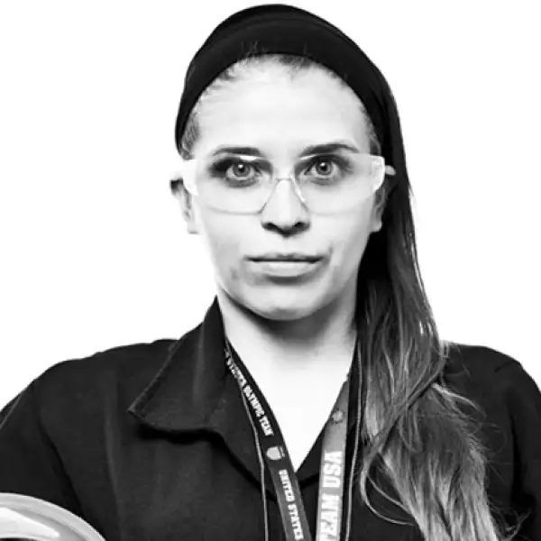 RETRATO, AXALTA, Leslie Karina �lvarez Reyes, Ingeniero de COntrol de Calidad, 3 a�os en la empresa.