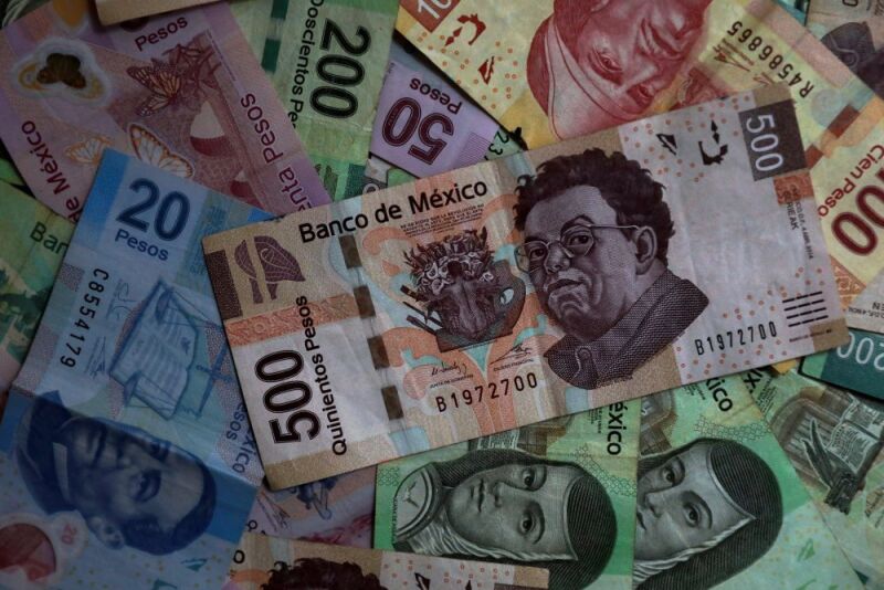billetes- divisas.JPG