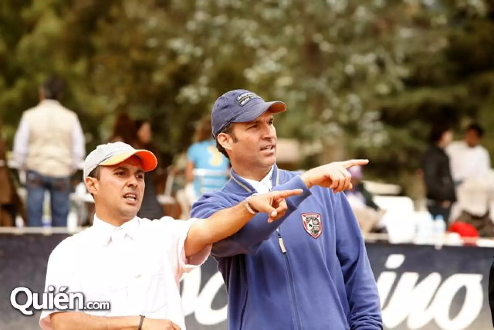 Francois Esteves,Eduardo Sánchez Navarro