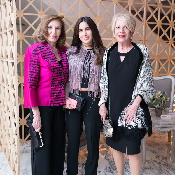 Lanzamiento de las argollas matrimoniales de Pineda Covalín