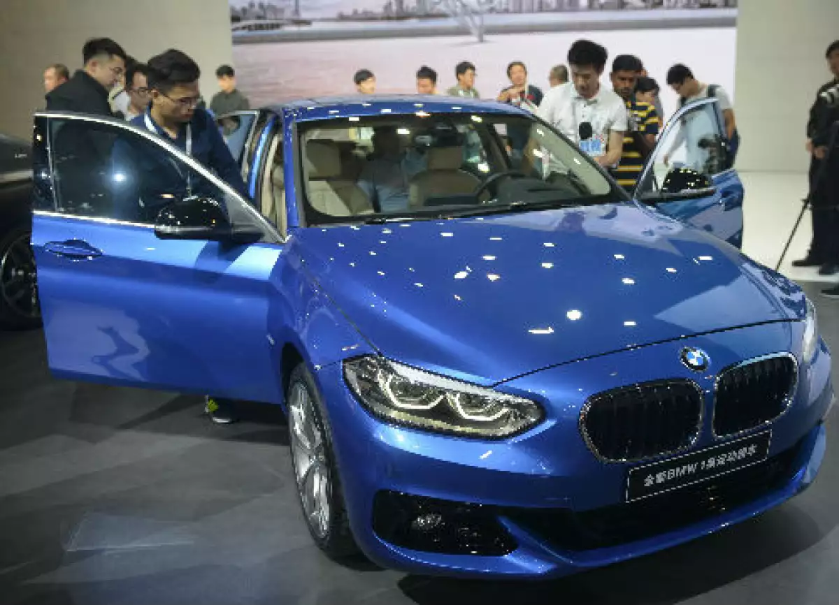 BMW auto