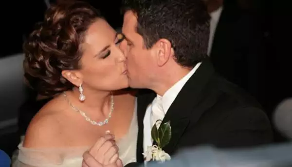 La boda se realizó en febrero de este año en el Colegio de las Vizcaínas.