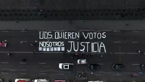 Por los periodistas asesinados