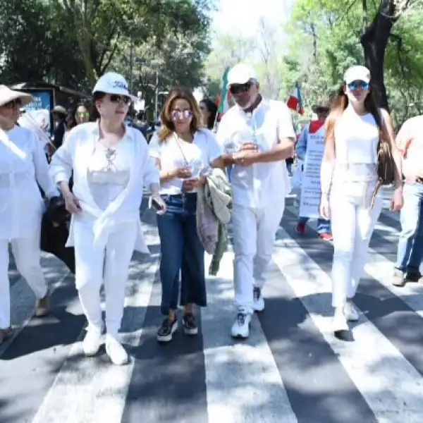 Marcha Vibra México