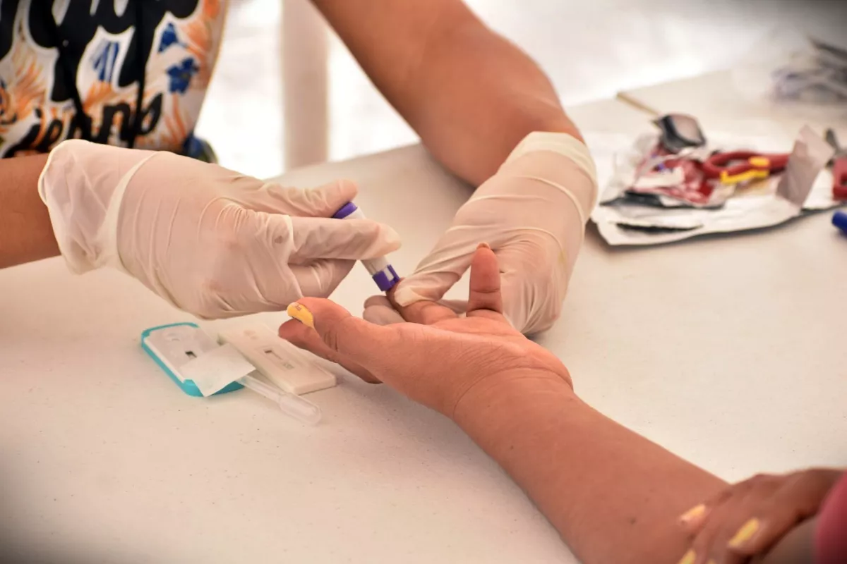 pruebas rápidas de VIH, Sífilis y Hepatitis C.
