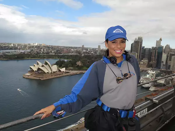 Eva y Pepe se fotografiaron en el famosos puente.