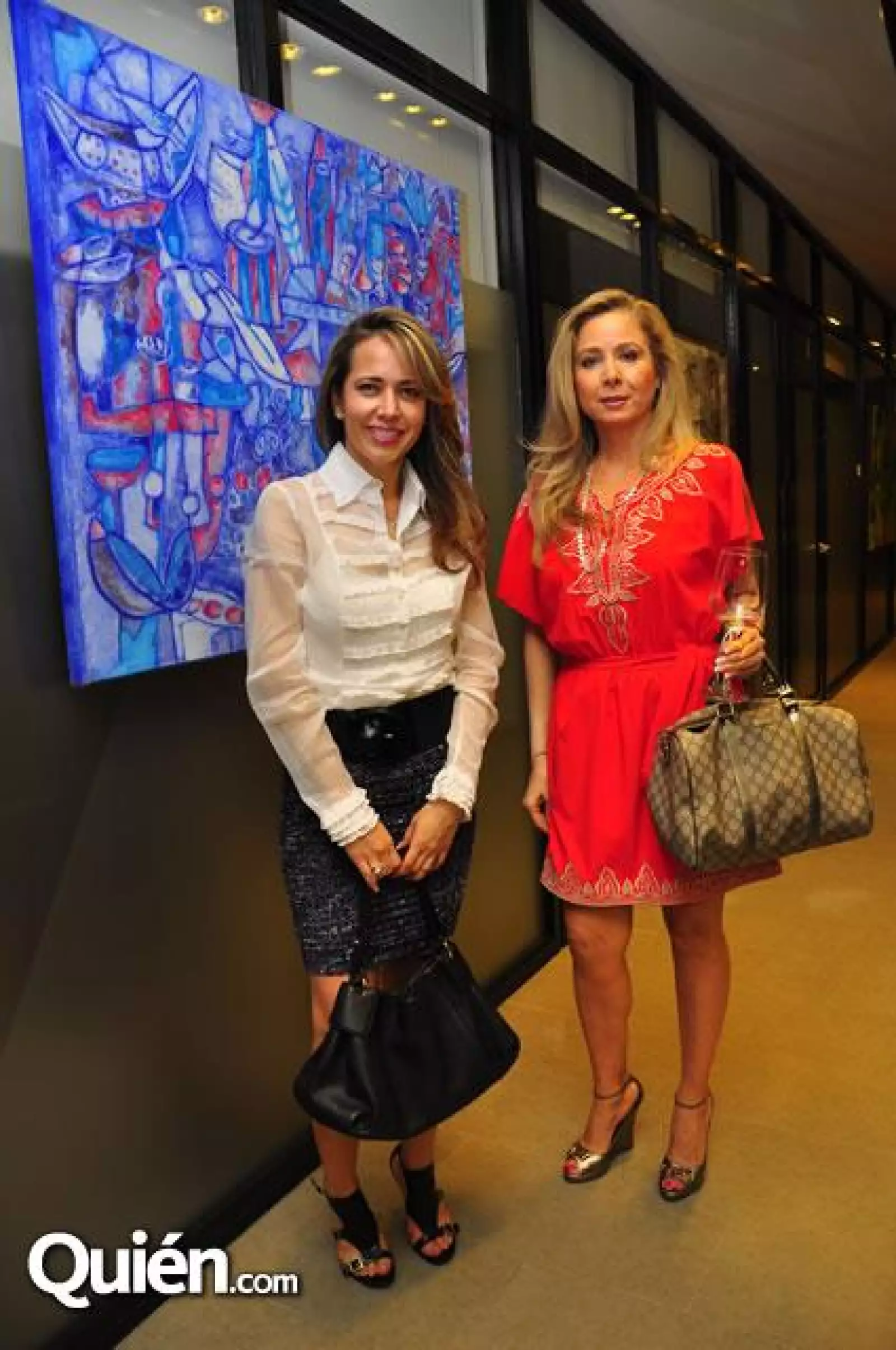 Liliana Pasini,Amparo Ochoa