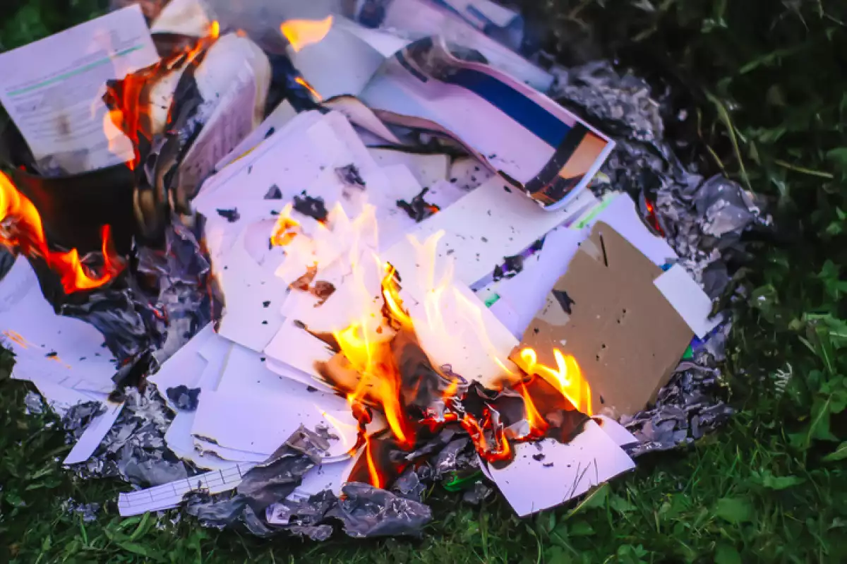 Paper_burning 